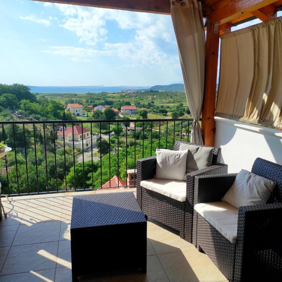 Apartment Cernesa Ražanac Dış mekan fotoğraf