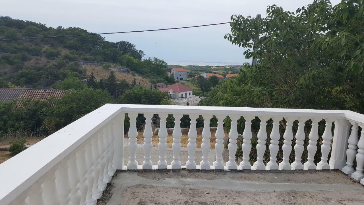 Apartment Cernesa Ražanac Dış mekan fotoğraf