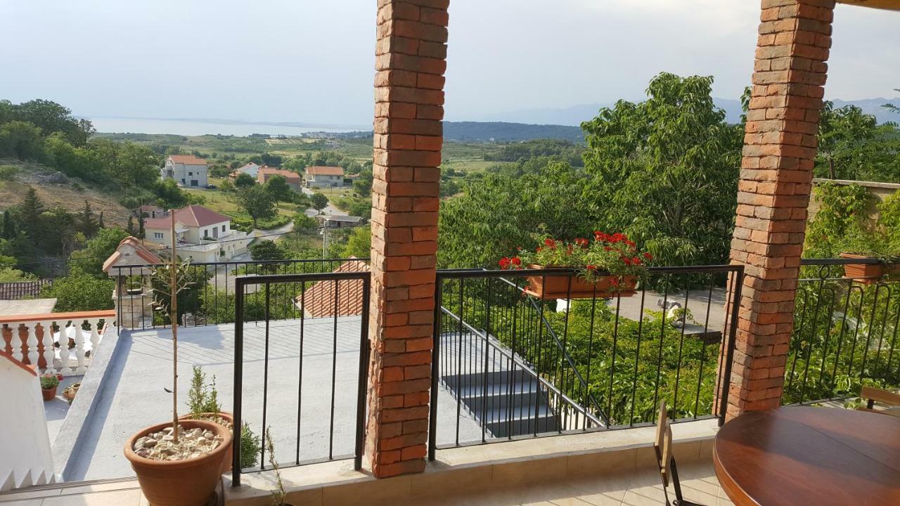 Apartment Cernesa Ražanac Dış mekan fotoğraf