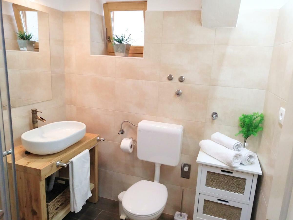 Apartment Cernesa Ražanac Dış mekan fotoğraf
