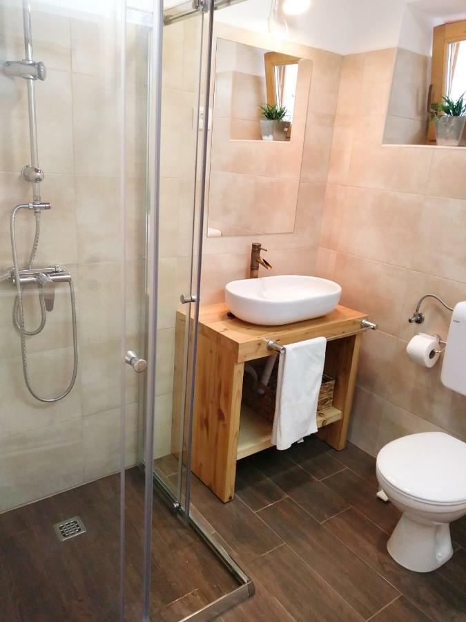 Apartment Cernesa Ražanac Dış mekan fotoğraf