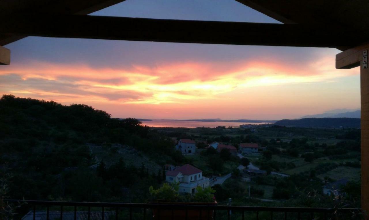 Apartment Cernesa Ražanac Dış mekan fotoğraf